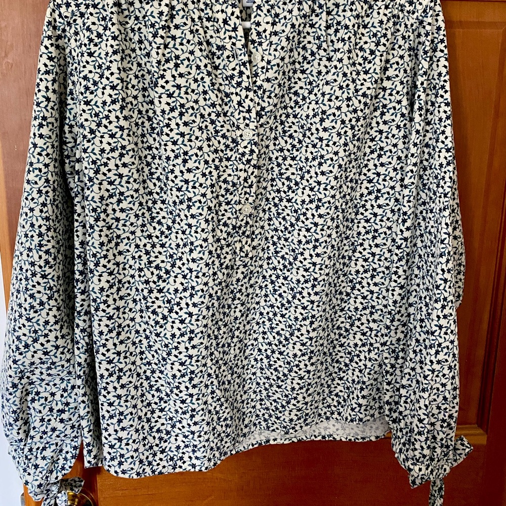 Old Navy long sleeve dress shirt with ties